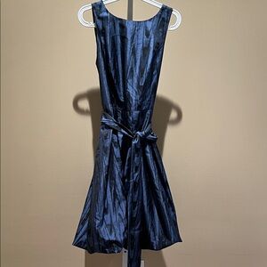 Elegant Blue Sleeveless Mini Dress